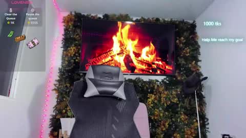 emily_palmeer online show from April 27, 10:46 am