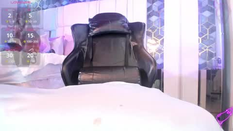Emily online show from July 29, 8:53 pm