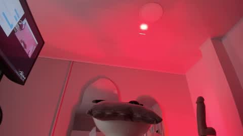 Emily  online show from February 27, 5:37 pm