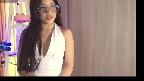 Emily online show from March 7, 1:00 pm