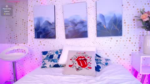 Emily. online show from November 23, 4:10 am