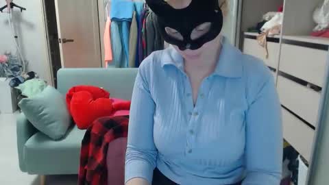 Emily online show from March 21, 4:33 pm