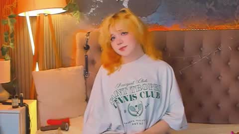 Baby Emelli online show from April 24, 7:32 am