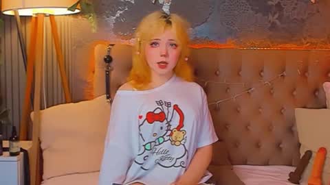 Baby Emelli online show from May 1, 6:07 am