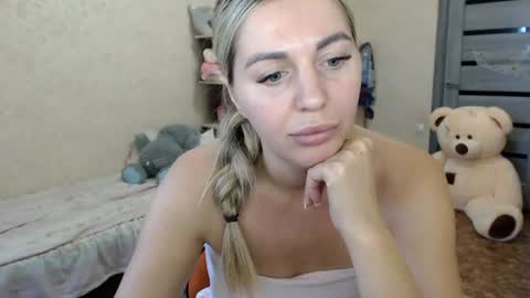 emilyfork online show from July 18, 11:12 am