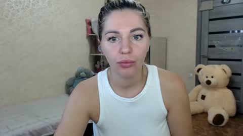 emilyfork online show from July 6, 3:58 am