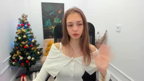 Emily online show from December 16, 4:30 am