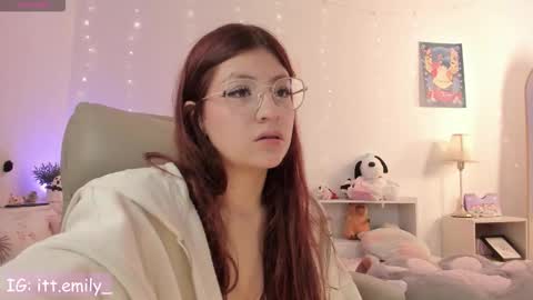 Snapshot of emilyincb1 chatting on October 9, 11:21 pm first stream May 5 ig online show from October 9, 11:21 pm