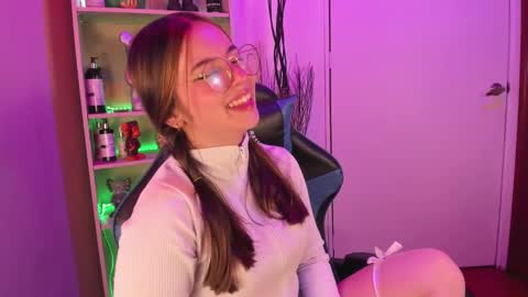 VALEEEN online show from February 15, 8:33 pm