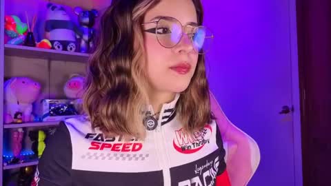 VALEEEN online show from May 3, 3:18 pm