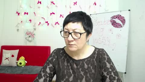 Emily online show from April 29, 5:51 pm