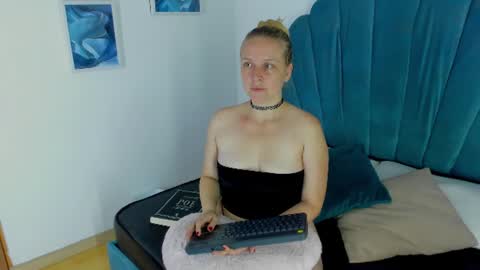 Summer 3 online show from July 29, 2:17 pm