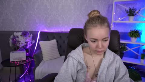  MY NAME IS Emily WELCOME EVERYONE I WILL BE HAPPY TO GIVE YOU WHAT YOU HAVE DREAMED OF FOR SO LONG online show from November 23, 8:45 am