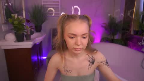  MY NAME IS Emily WELCOME EVERYONE I WILL BE HAPPY TO GIVE YOU WHAT YOU HAVE DREAMED OF FOR SO LONG online show from April 25, 7:43 am