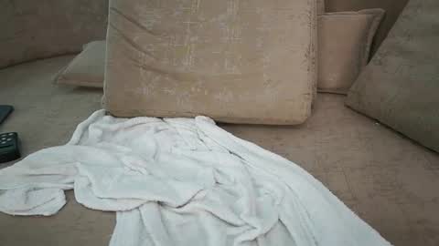 Emily Turner  online show from December 2, 8:51 pm