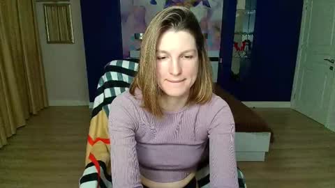EmilyWalkers online show from March 7, 7:05 pm