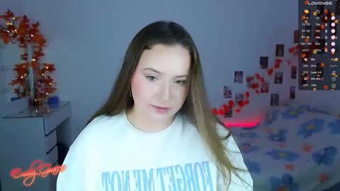 Snapshot of emilyxgrasez chatting on October 18, 3:11 am Emily online show from October 18, 3:11 am