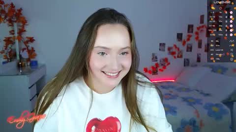 Snapshot of emilyxgrasez chatting on October 17, 2:15 am Emily online show from October 17, 2:15 am