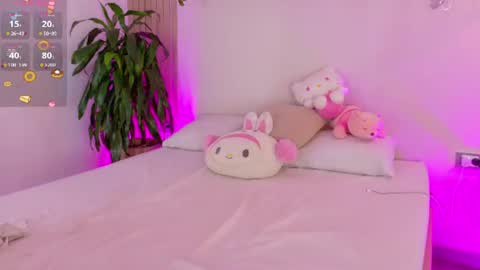Emily Bank online show from June 25, 8:36 pm