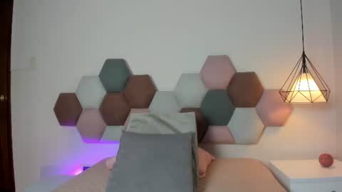 Emilyy Watson online show from June 15, 12:08 pm