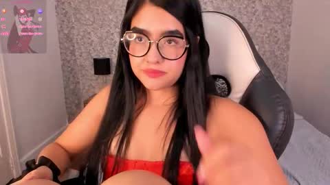 emma  online show from November 26, 2:47 pm