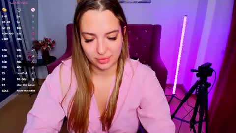 emma__rosss online show from July 7, 7:23 am