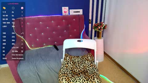 emma__rosss online show from February 17, 8:02 am