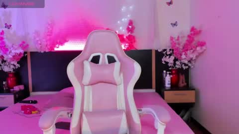 emma_ayala online show from July 2, 7:08 pm