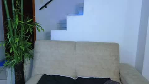 Emma Blue  modelo independiente online show from May 3, 4:29 am