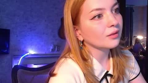 Emma and July online show from June 6, 12:22 pm