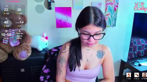 emma_boo_ online show from June 16, 5:28 pm