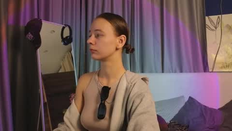 emma_chaser online show from May 1, 1:43 am