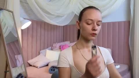 emma_chaser online show from June 17, 1:21 am