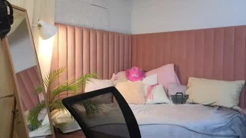 emma_chaser online show from April 29, 2:38 am