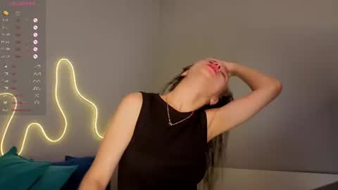 Emma online show from July 1, 1:14 am