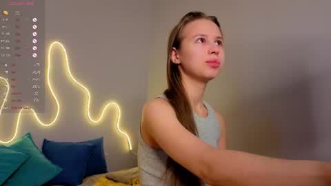 Emma online show from June 20, 1:12 am