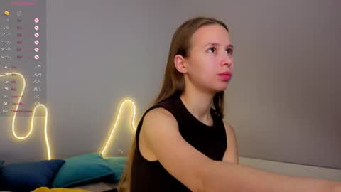 Emma online show from August 5, 1:57 am