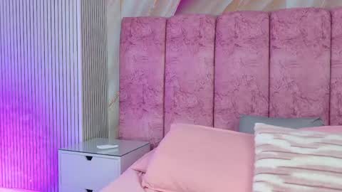 Emma online show from April 29, 3:11 am