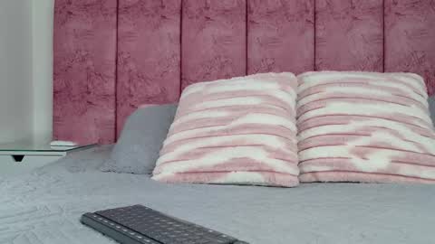 Emma online show from January 8, 3:01 am