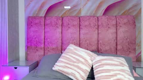 Emma online show from February 17, 3:05 am