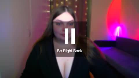 Snapshot of emma_dorn chatting on October 9, 6:13 pm Eva online show from October 9, 6:13 pm