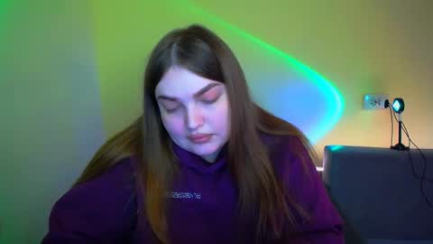 Snapshot of emma_dorn chatting on September 29, 6:23 am Eva online show from September 29, 6:23 am
