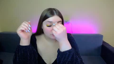 Snapshot of emma_dorn chatting on February 7, 11:12 am Eva online show from February 7, 11:12 am