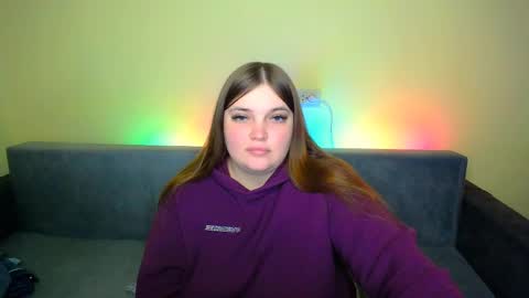 Snapshot of emma_dorn chatting on February 12, 3:49 pm Eva online show from February 12, 3:49 pm