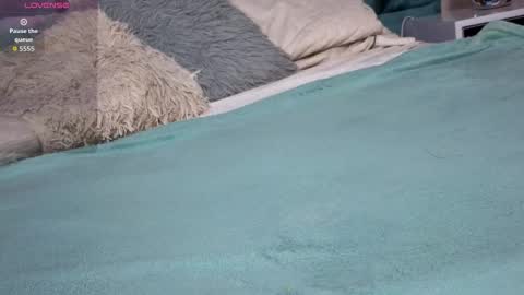 Emma online show from January 5, 7:50 pm