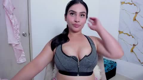 Emma online show from May 5, 1:34 am