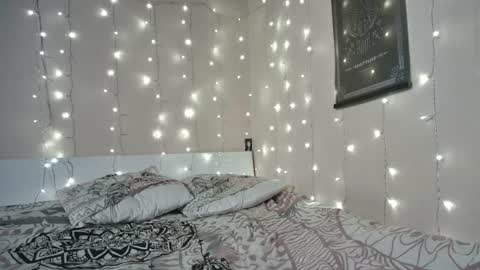 emma_just online show from July 6, 7:49 am