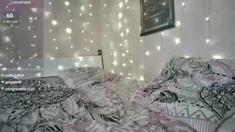 emma_just online show from July 27, 9:50 am