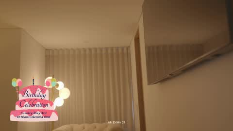 emma_lu1 online show from April 28, 10:14 pm
