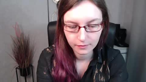 emma online show from February 25, 9:31 am